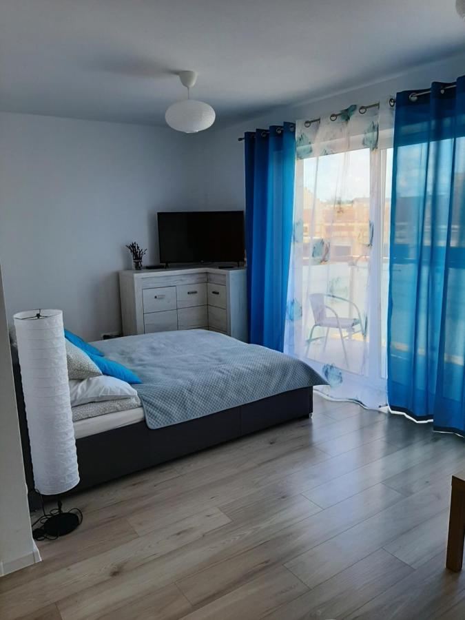 Apartament Viktoria Apartment Darlowko Ngoại thất bức ảnh
